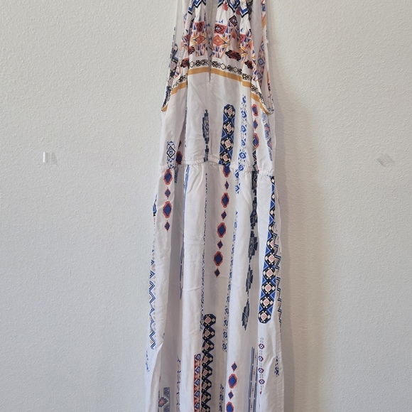 Forever 21 Dresses & Skirts - Forever 21 White Maxi Dress with Blue and Orange Patterns